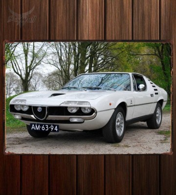 Металлическая табличка Alfa Romeo Montreal